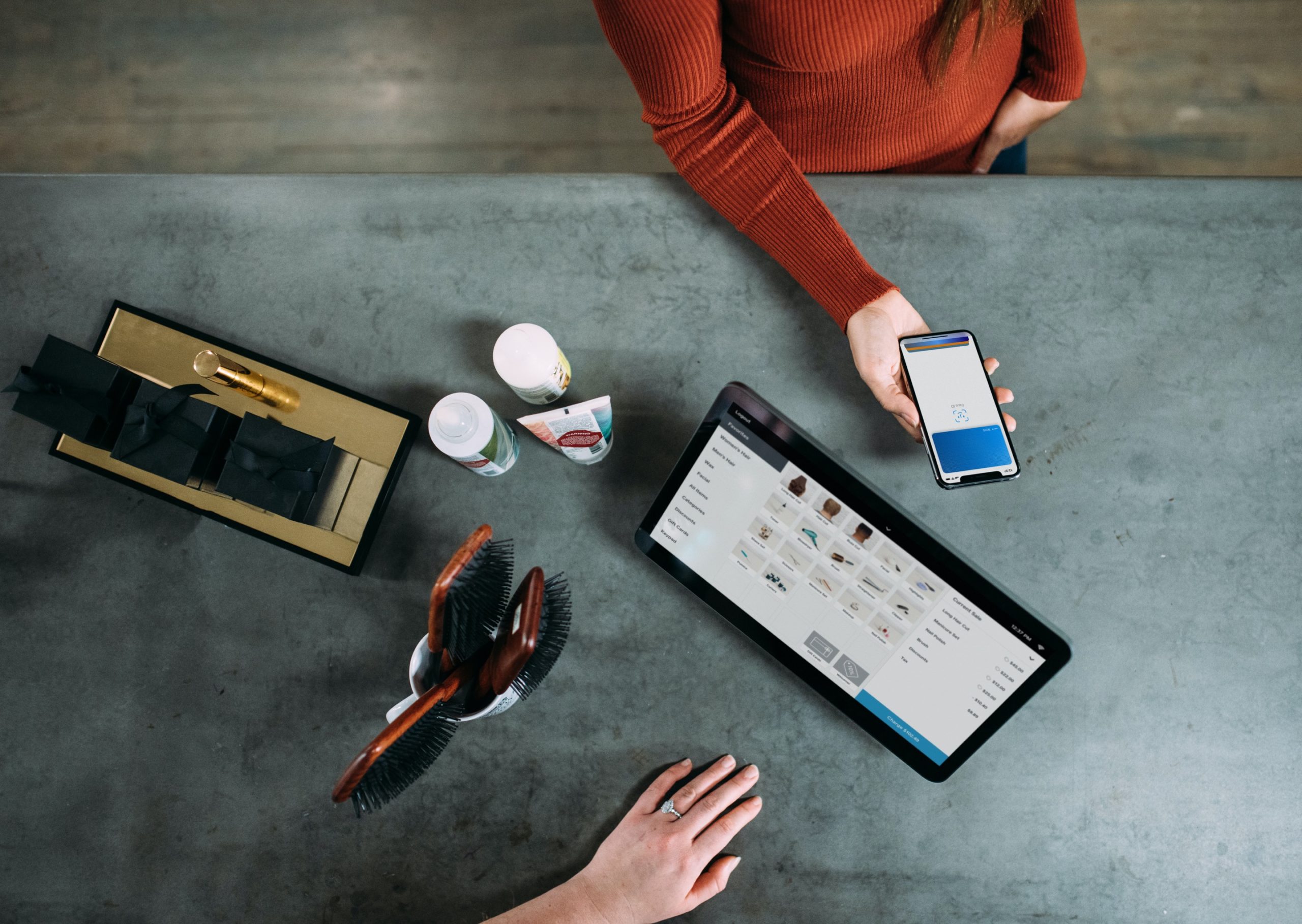 Gkash PayLink payment process displayed on mobile and tablet devices